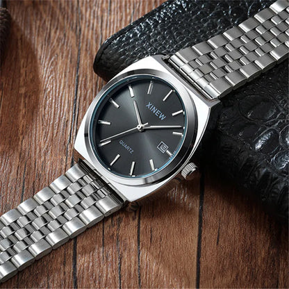 Montre Homme XINEW Originale – Quartz avec Date et Bracelet en Acier Inoxydable